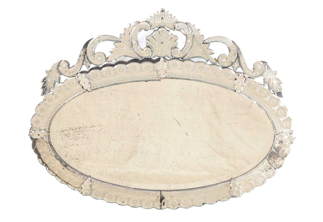 A VENETIAN ETCHED GLASS OVAL WALL MIRROR - 2