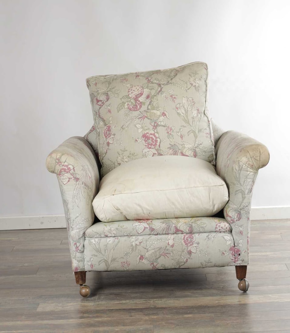 HOWARD & SONS LTD. LONDON, NO84, A 20TH CENTURY UPHOLSTERED ARMCHAIR - 2