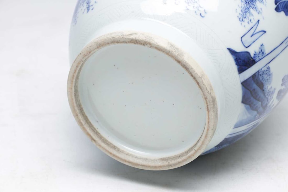 A CHINESE BLUE AND WHITE PORCELAIN JAR AND COVER - 9