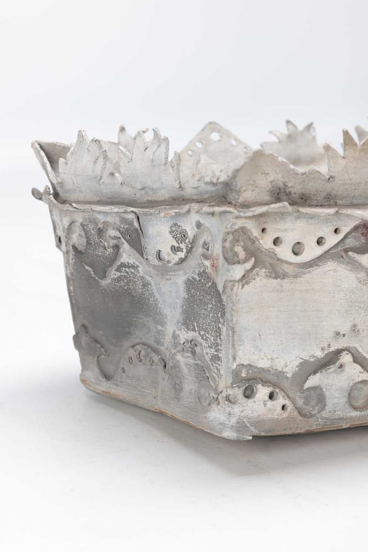 A GEORGIAN LEAD RECTANGULAR PLANTER - 3