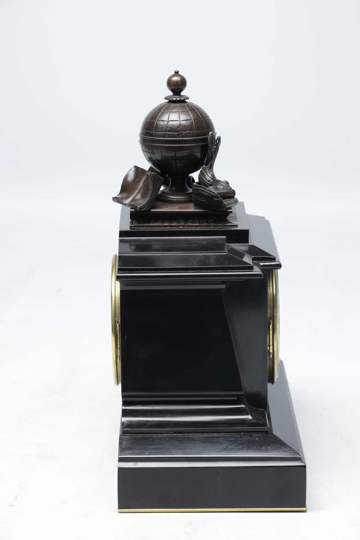 A LATE 19TH CENTURY FRENCH MARBLE AND BRONZE MANTEL CLOCK - 7