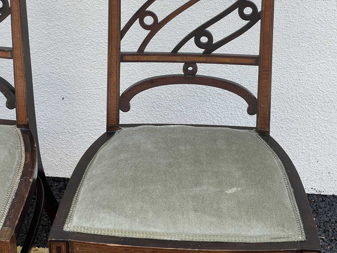 A SET OF FOUR EARLY 20TH CENTURY MAHOGANY INLAID DINING CHAIRS - 4