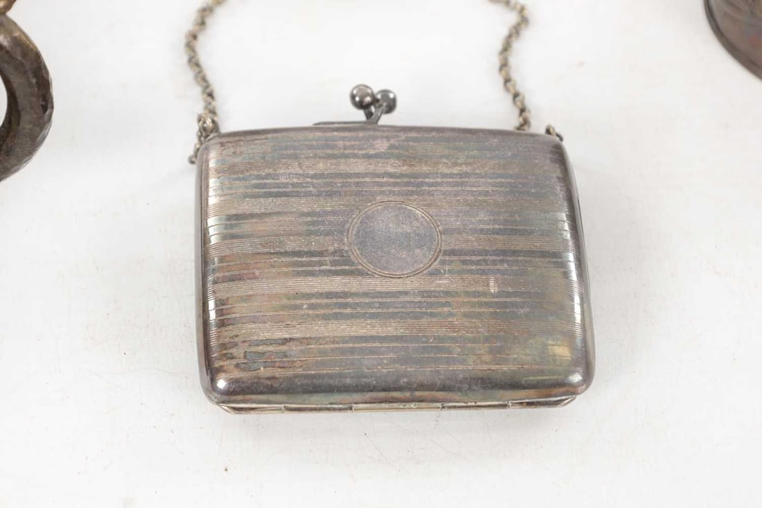A COLLECTION OF LATE 19TH AND EARLY 20TH CENTURY METALWARE ITEMS - 6