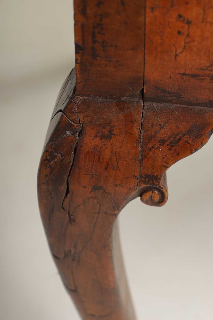 A GEORGE I FIGURED WALNUT AND HERRING-BANDED LOWBOY - 5