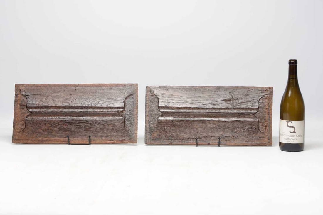 A PAIR OF 16TH CENTURY OAK LINENFOLD CARVED PANELS - 5