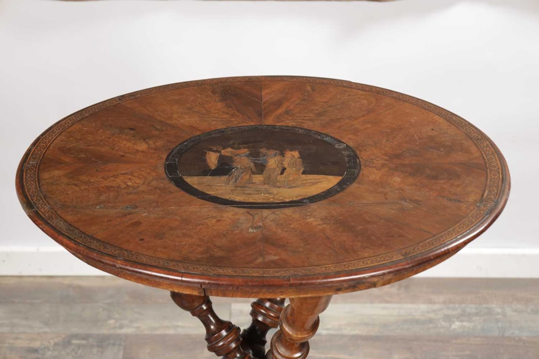 A 19TH CENTURY ITALIAN WALNUT AND MARQUETRY SORRENTO TABLE - 2