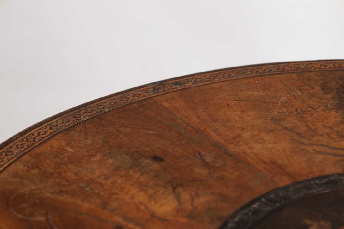 A 19TH CENTURY ITALIAN WALNUT AND MARQUETRY SORRENTO TABLE - 6