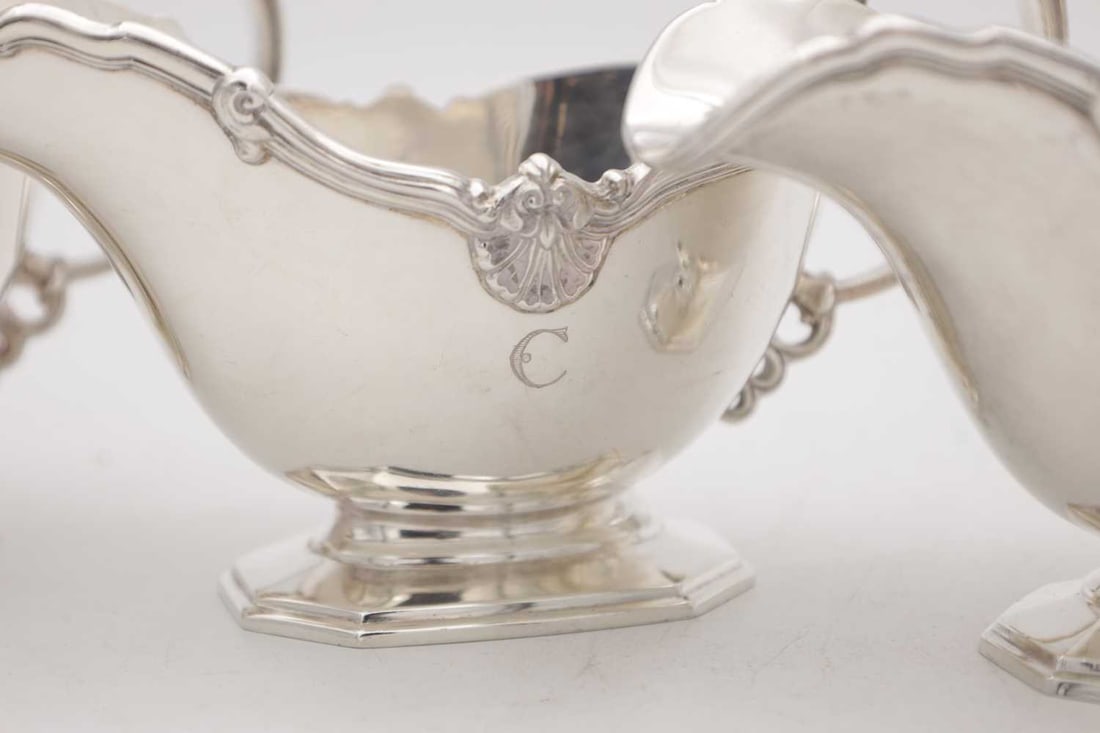 A SET OF FOUR MID 20TH CENTURY ENGLISH SILVER SAUCE BOATS BY MAPPIN AND WEBB - 3