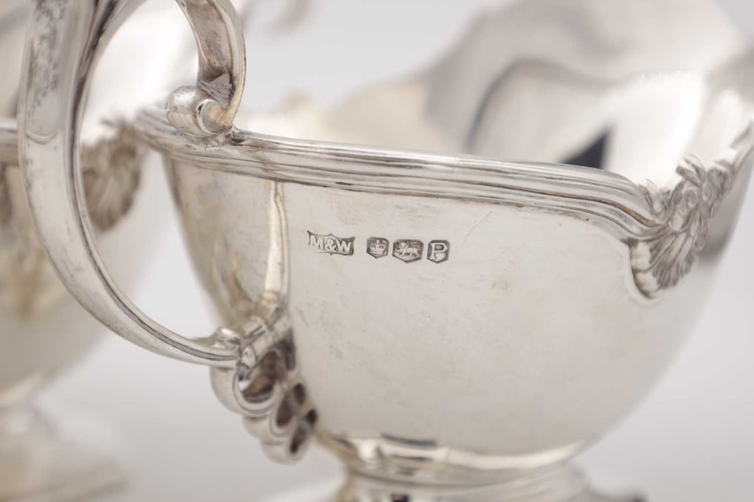 A SET OF FOUR MID 20TH CENTURY ENGLISH SILVER SAUCE BOATS BY MAPPIN AND WEBB - 7