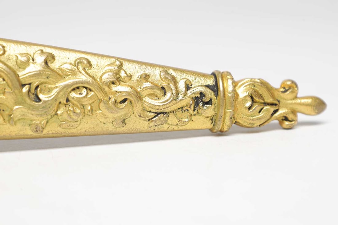A MID 19TH CENTURY FRENCH GILT BRONZE HILTED RITUAL DAGGER - 4