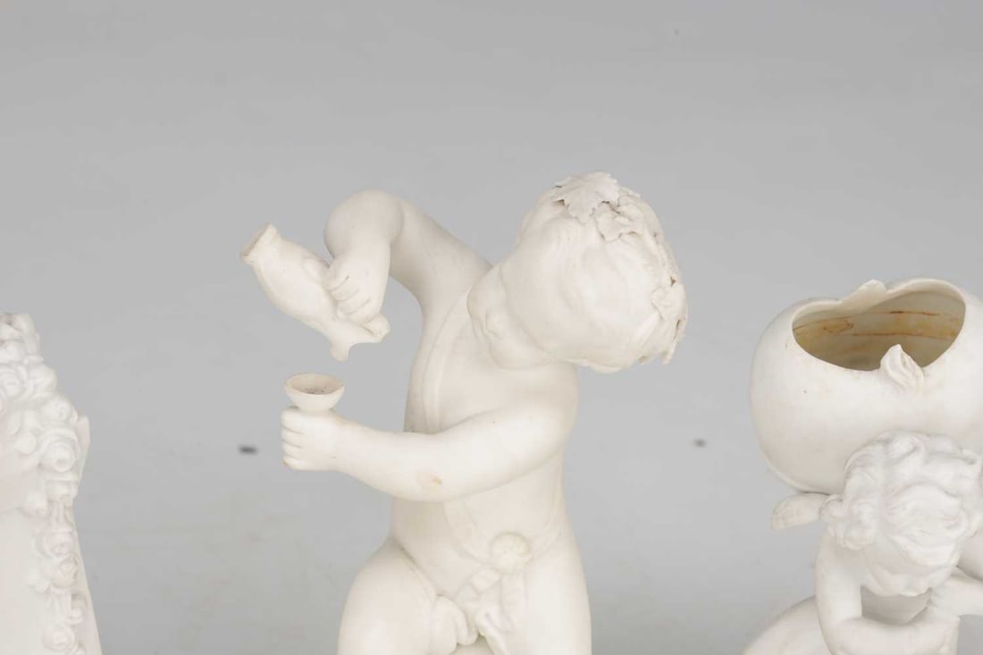 A COLLECTION OF FIVE CONTINENTAL BISQUE PORCELAIN FIGURES - 7
