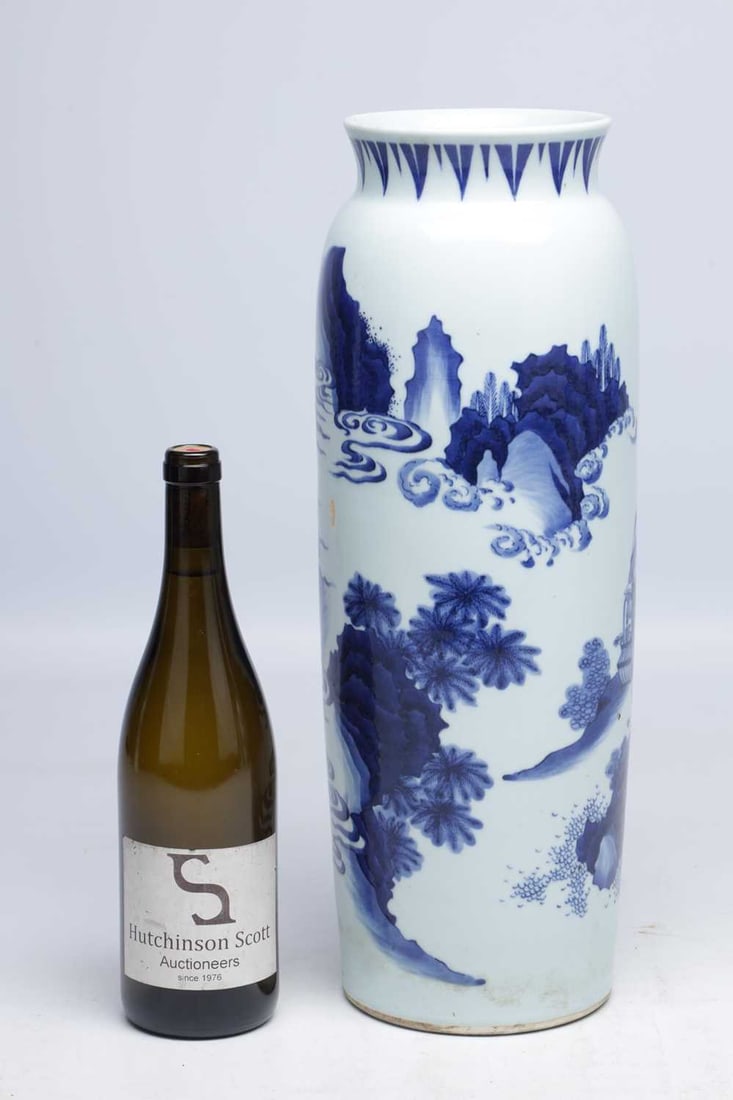 A CHINESE BLUE AND WHITE PORCELAIN SLEEVE VASE - 3