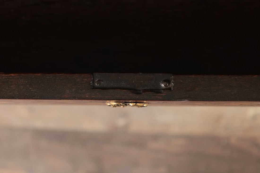 AN 18TH CENTURY DUTCH MARQUETRY SIDE TABLE - 7