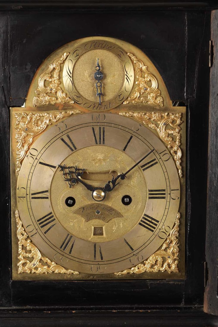 FRANCIS WELLS, LONDON. A GEORGE III ORMOLU MOUNTED EBONISED QUARTER REPEATING BRACKET CLOCK - 3