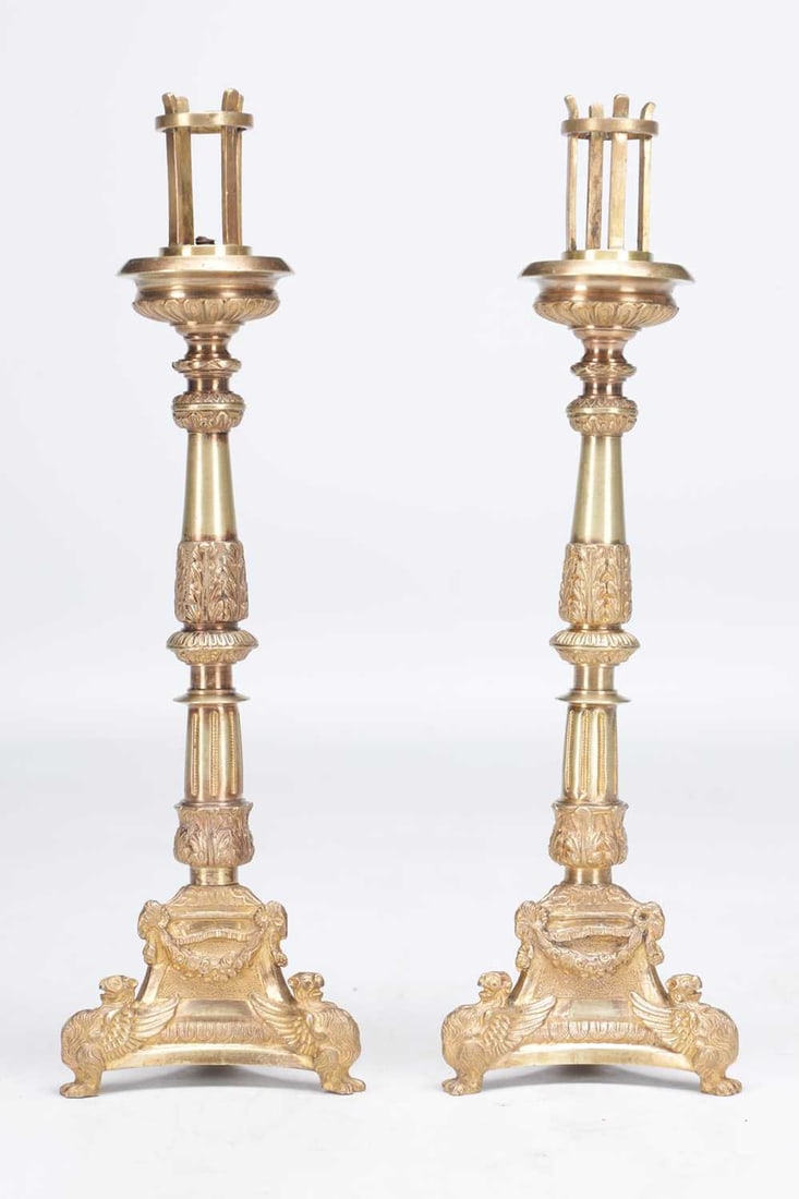 A PAIR OF 19TH CENTURY GILT BRONZE CANDLESTICKS - 7