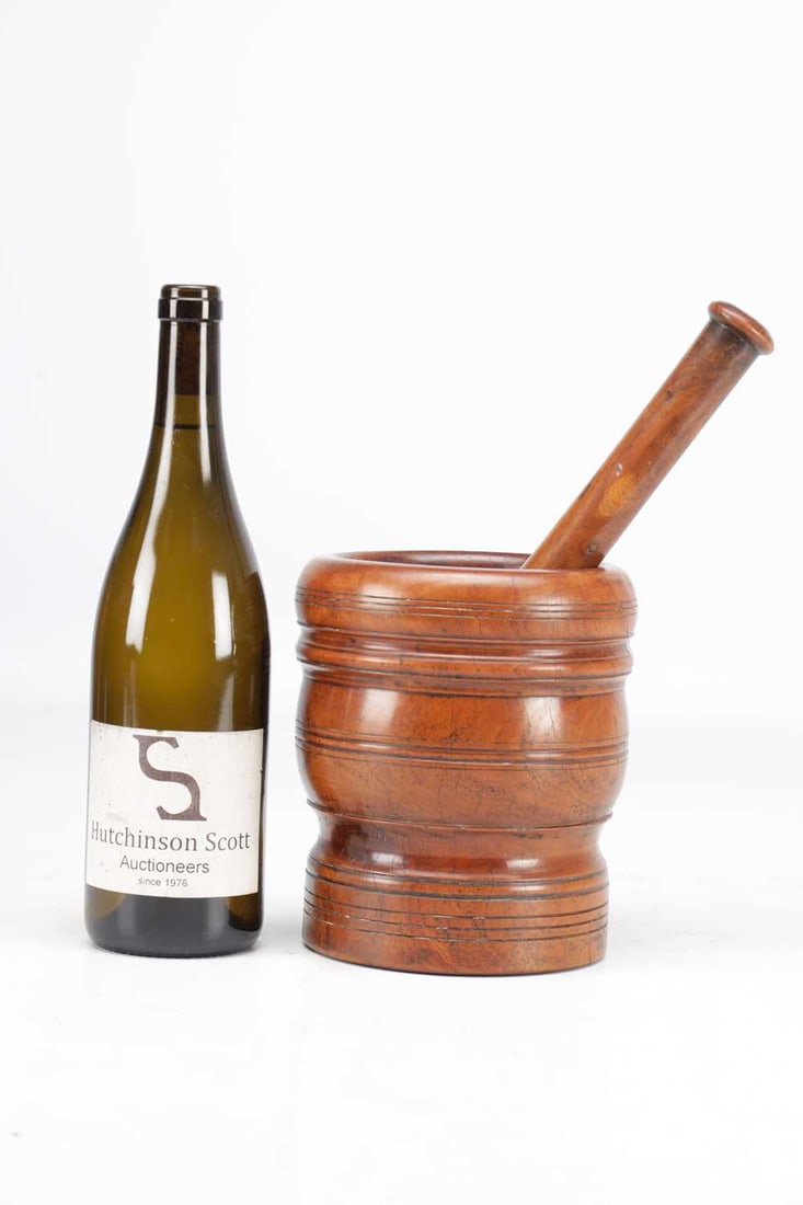 A 17TH CENTURY LIGNUM VITAE TURNED PESTLE AND MORTAR - 2