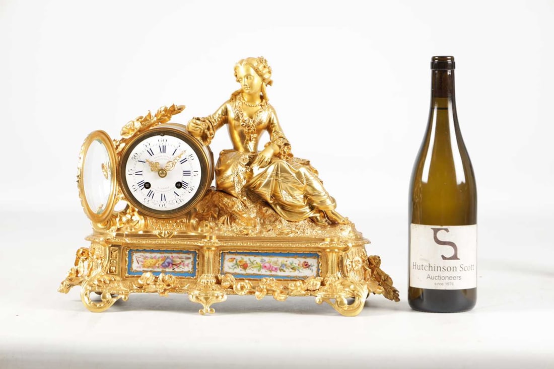 LE ROY, PARIS. A LATE 19TH CENTURY FRENCH ORMOLU AND PORCELAIN PANEL MANTEL CLOCK - 4