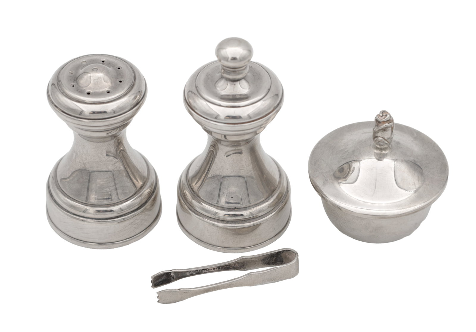 A TIFFANY & CO PEPPER MILL AND SALT WITH A SILVER LIDDED SWEETENER AND TONGS (1 of 4)