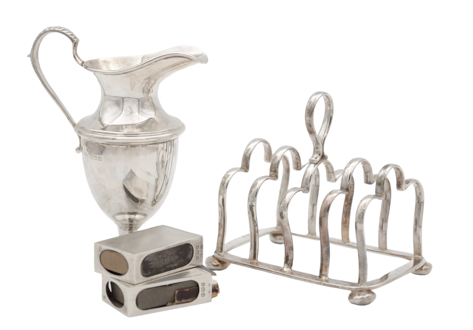 A COLLECTION OF EARLY 20TH CENTURY SILVER ITEMS (1 of 8)