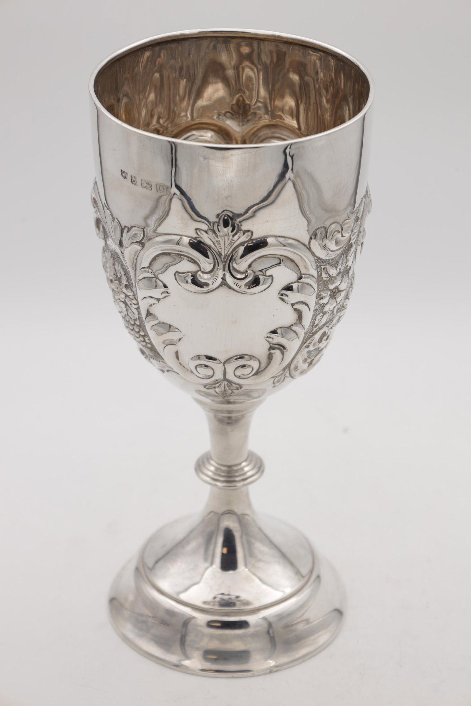 A SILVER TROPHY CUP WITH REPOUSSE DECORATION - 2