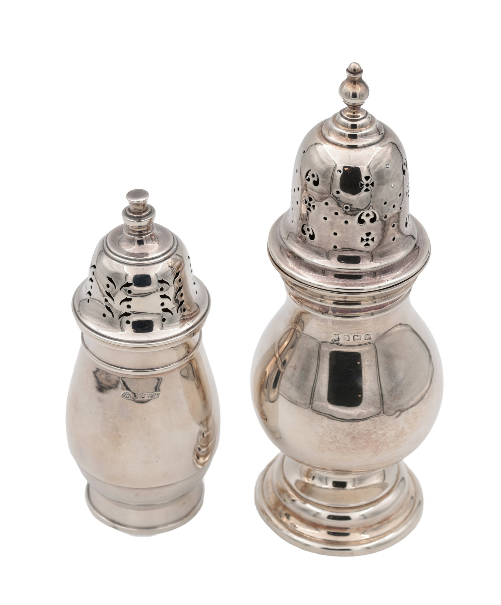 TWO EARLY 20TH CENTURY ENGLISH SILVER SUGAR CASTERS (1 of 7)