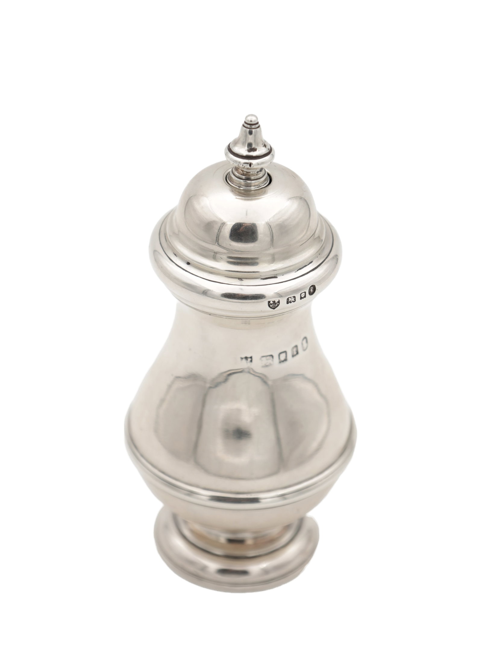 A 1930S ENGLISH SILVER PEPPER MILL: A 1930S ENGLISH SILVER PEPPER MILL of baluster form with domed cover and knop finial on a stepped circular foot, hallmarked London 1934 by Tessiers Ltd, 244g total. (13cm high)