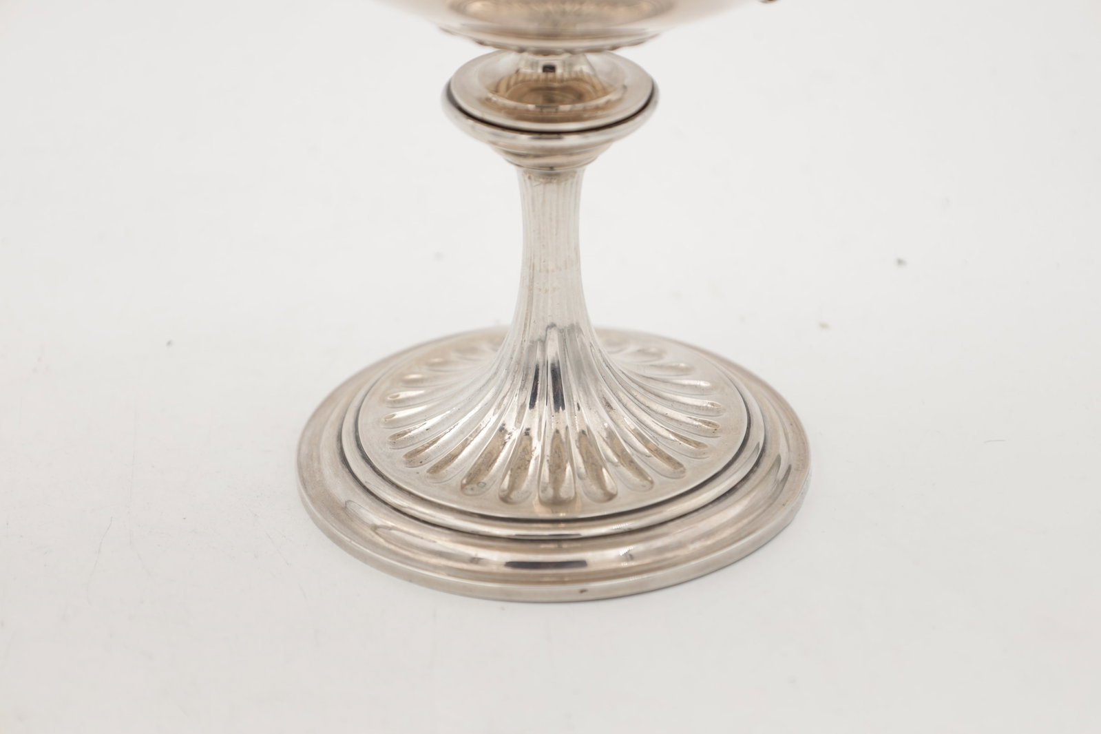 TWO 19TH/20TH CENTURY SILVER TABLE PIECES - 9