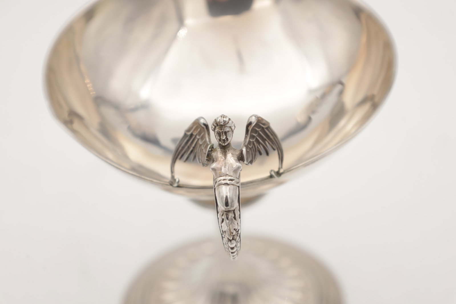 TWO 19TH/20TH CENTURY SILVER TABLE PIECES - 5
