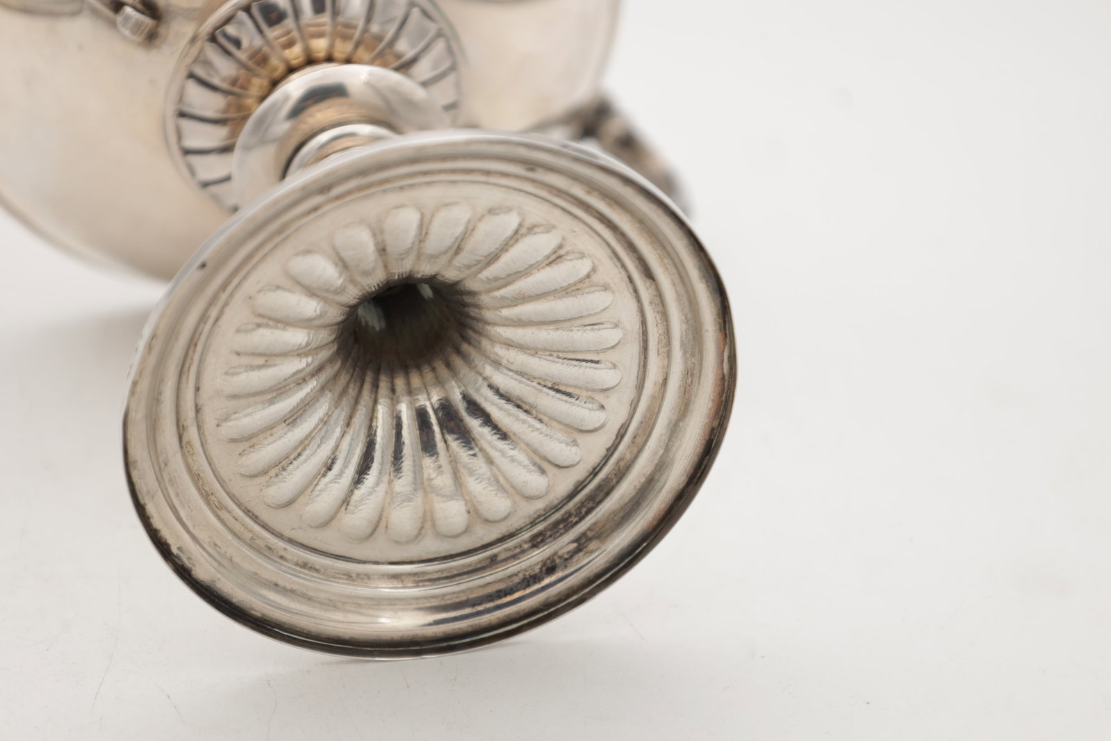 TWO 19TH/20TH CENTURY SILVER TABLE PIECES - 8