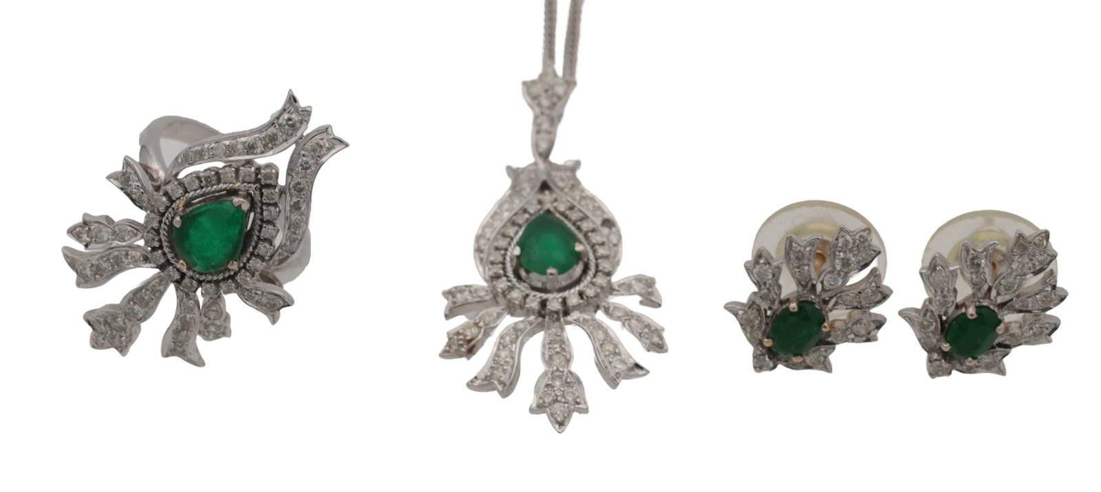 A WHITE GOLD EMERALD AND DIAMOND JEWELLERY SET (1 of 5)