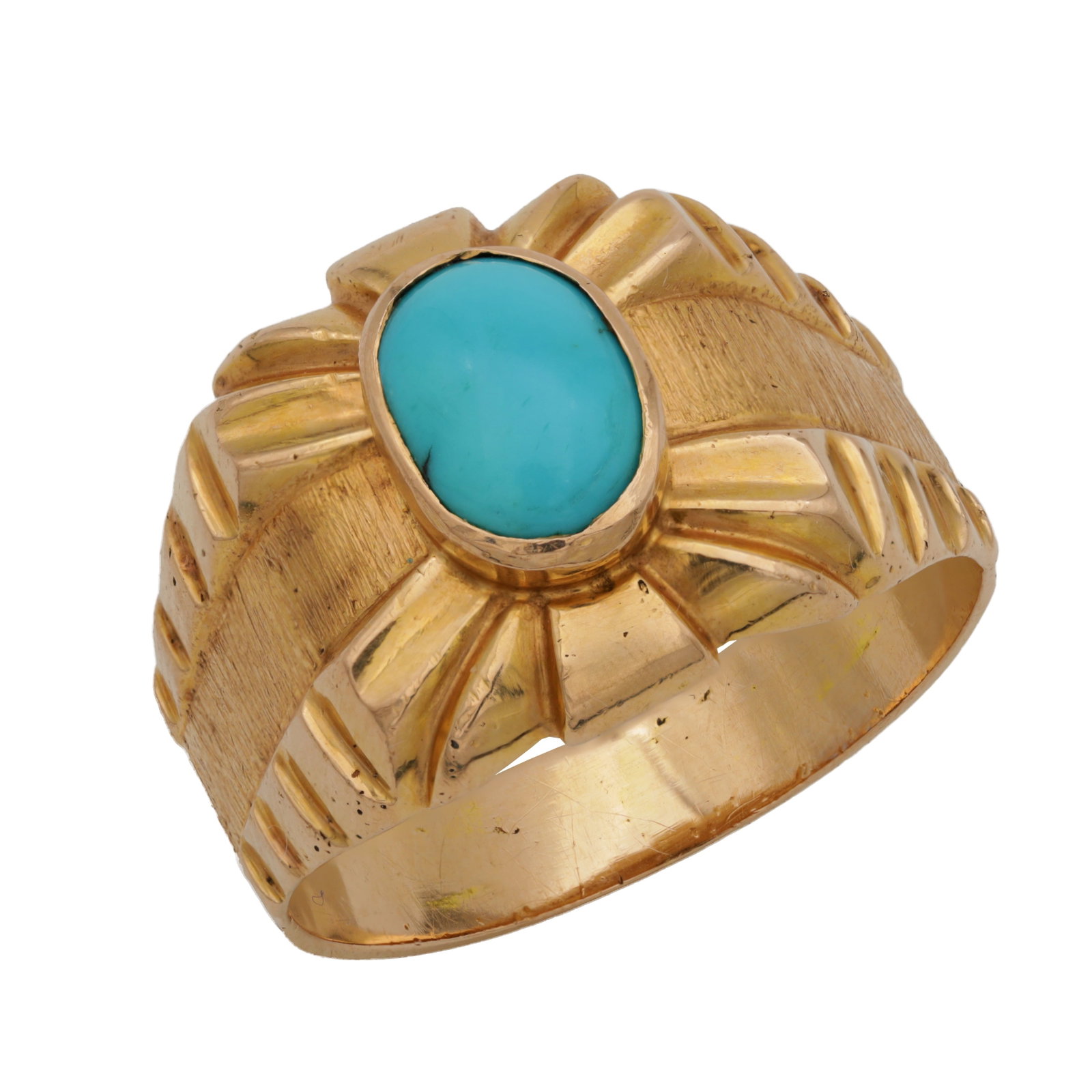 AN 18CT ROSE GOLD AND TURQUOISE SET RING: AN 18CT ROSE GOLD AND TURQUOISE SET RING hallmarked, of broad tapering textured band with radiating ribbed shoulders centring an oval cabochon; total weight app. 7.2g; ring size T. (Ring size T.)