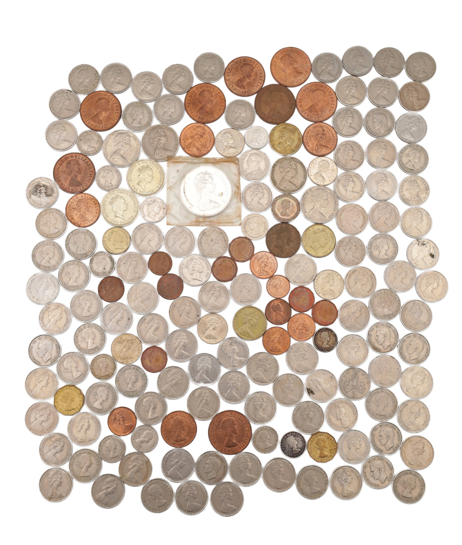 A LARGE COLLECTION OF ELIZABETH II COINS (1 of 10)