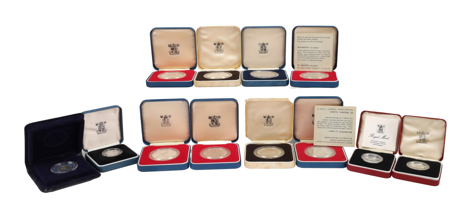 A COLLECTION OF TWELVE ROYAL MINT SILVER COMMEMORATIVE COINS (1 of 10)
