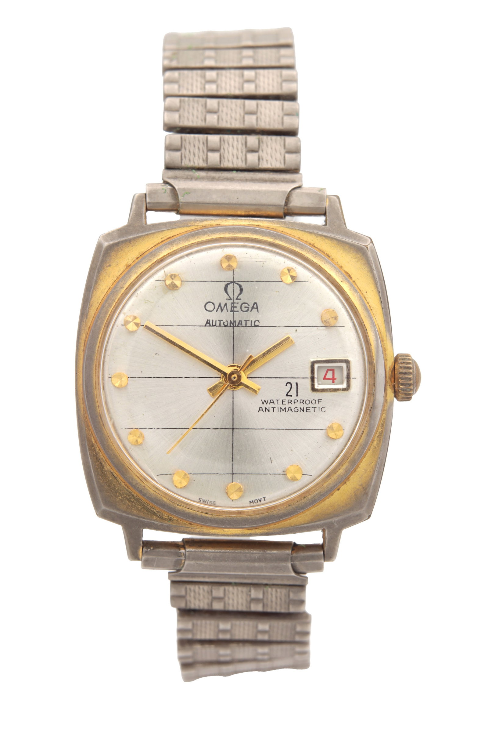 AN OMEGA STAINLESS STEEL AUTOMATIC WRIST WATCH WITH DATE (1 of 5)