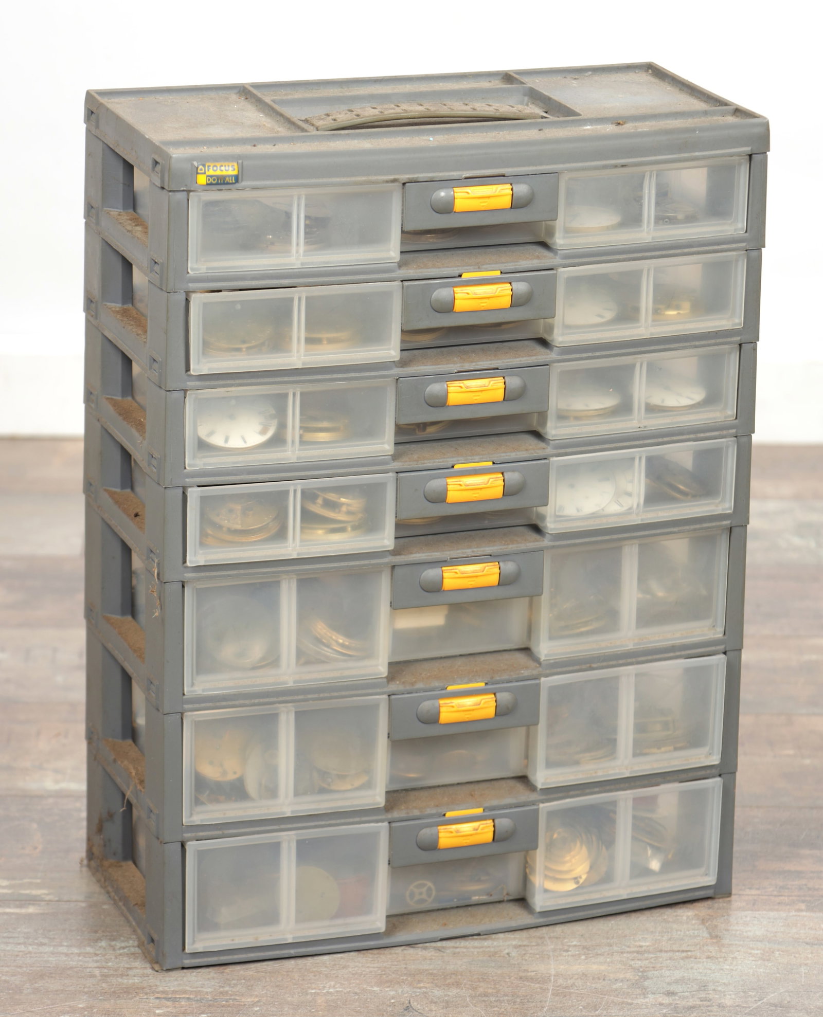 A LARGE COLLECTION OF POCKET WATCH MOVEMENTS, DIALS AND PARTS: A LARGE COLLECTION OF POCKET WATCH MOVEMENTS, DIALS AND PARTS