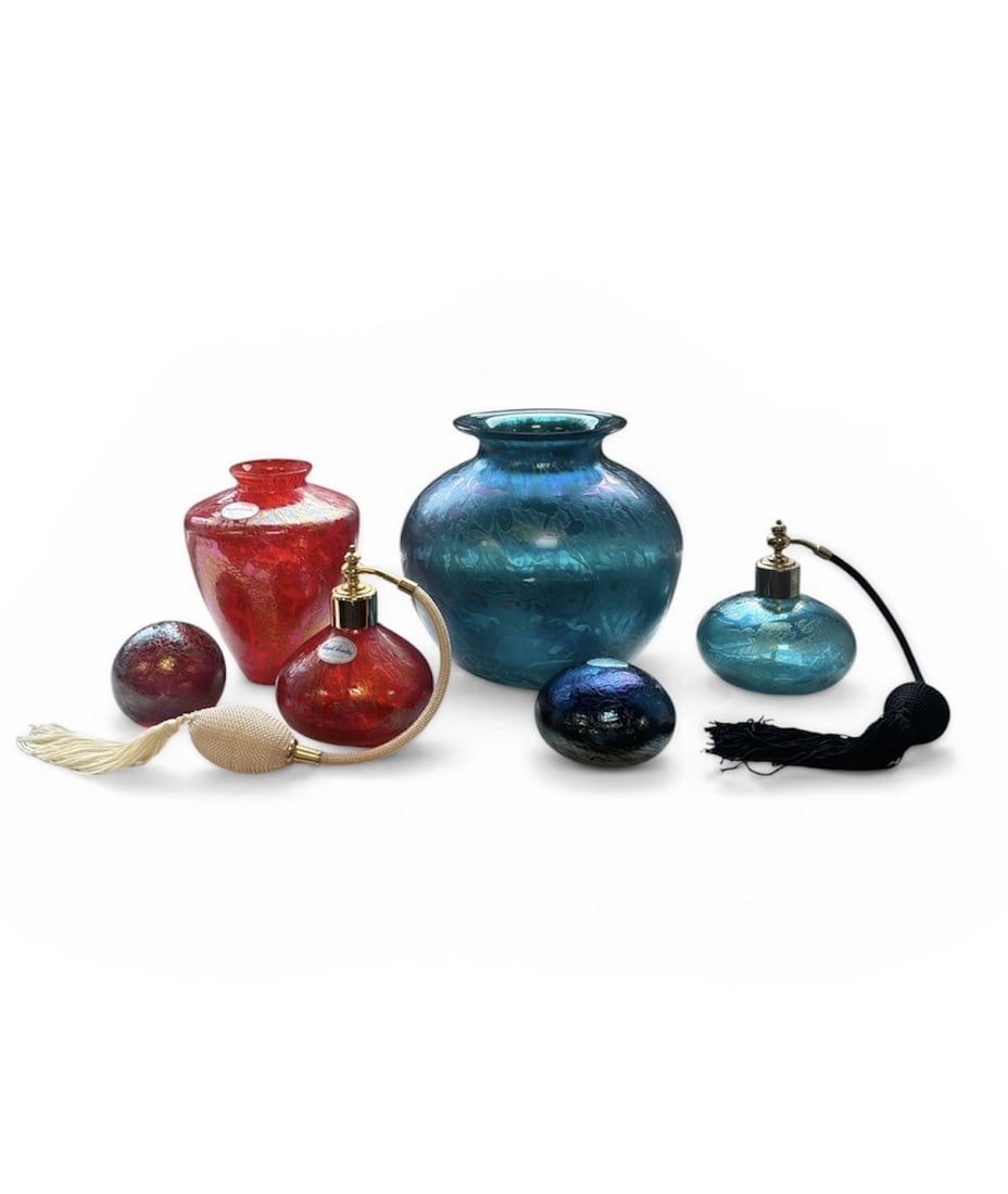 A COLLECTION OF ROYAL BRIERLEY STUDIO IRIDESCENT GLASS (1 of 20)