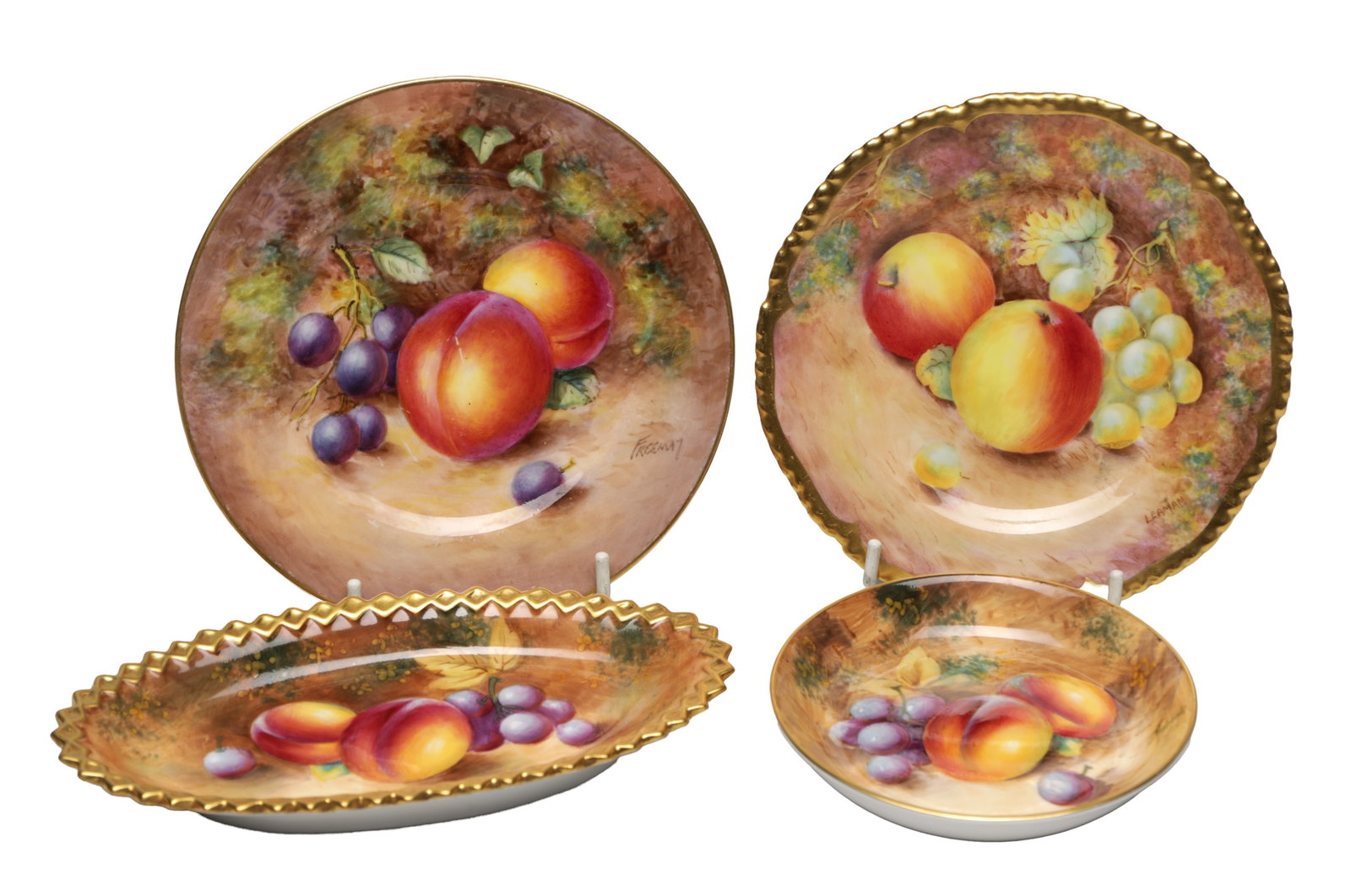 FOUR 20TH CENTURY ROYAL WORCESTER PORCELAIN FRUIT-PAINTED PLATES AND DISHES (1 of 11)