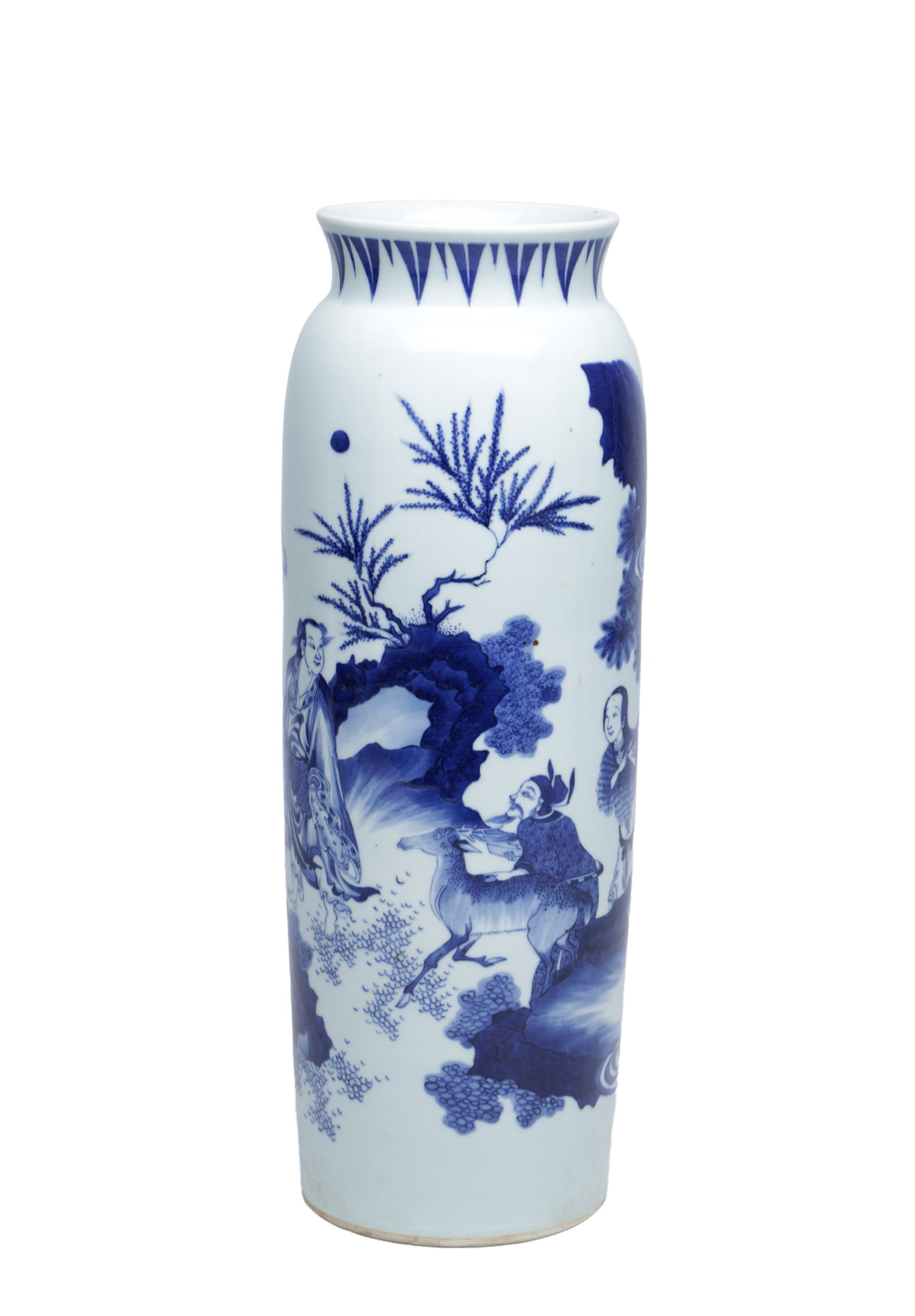 A CHINESE BLUE AND WHITE PORCELAIN SLEEVE VASE: A CHINESE BLUE AND WHITE PORCELAIN SLEEVE VASE of rouleau form with slightly flared rim, painted in underglaze blue with figures and a deer in a rocky pine landscape, with a lappet band to the neck. (