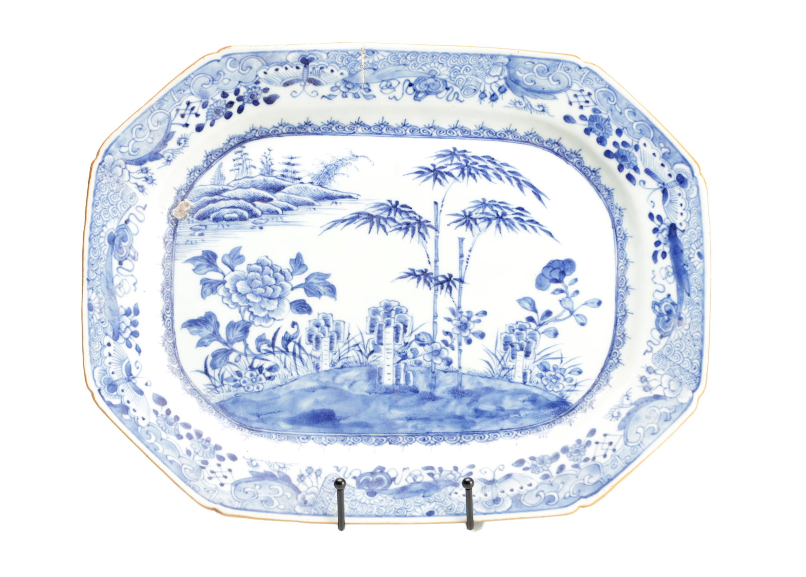 A CHINESE BLUE AND WHITE PORCELAIN PLATTER (1 of 5)