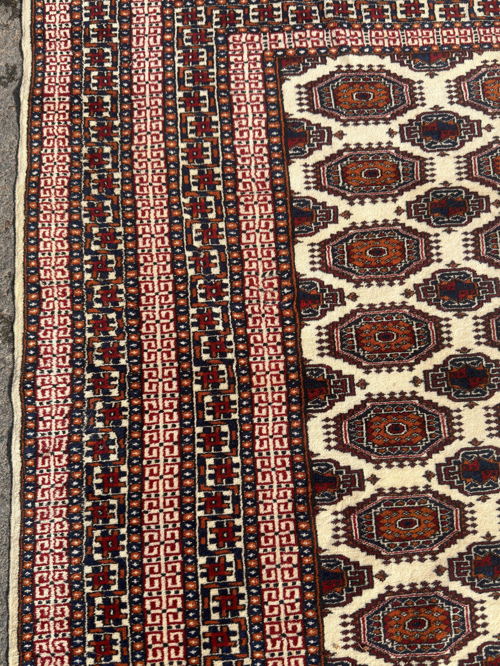 A BOKHARA WOOL CARPET - 6