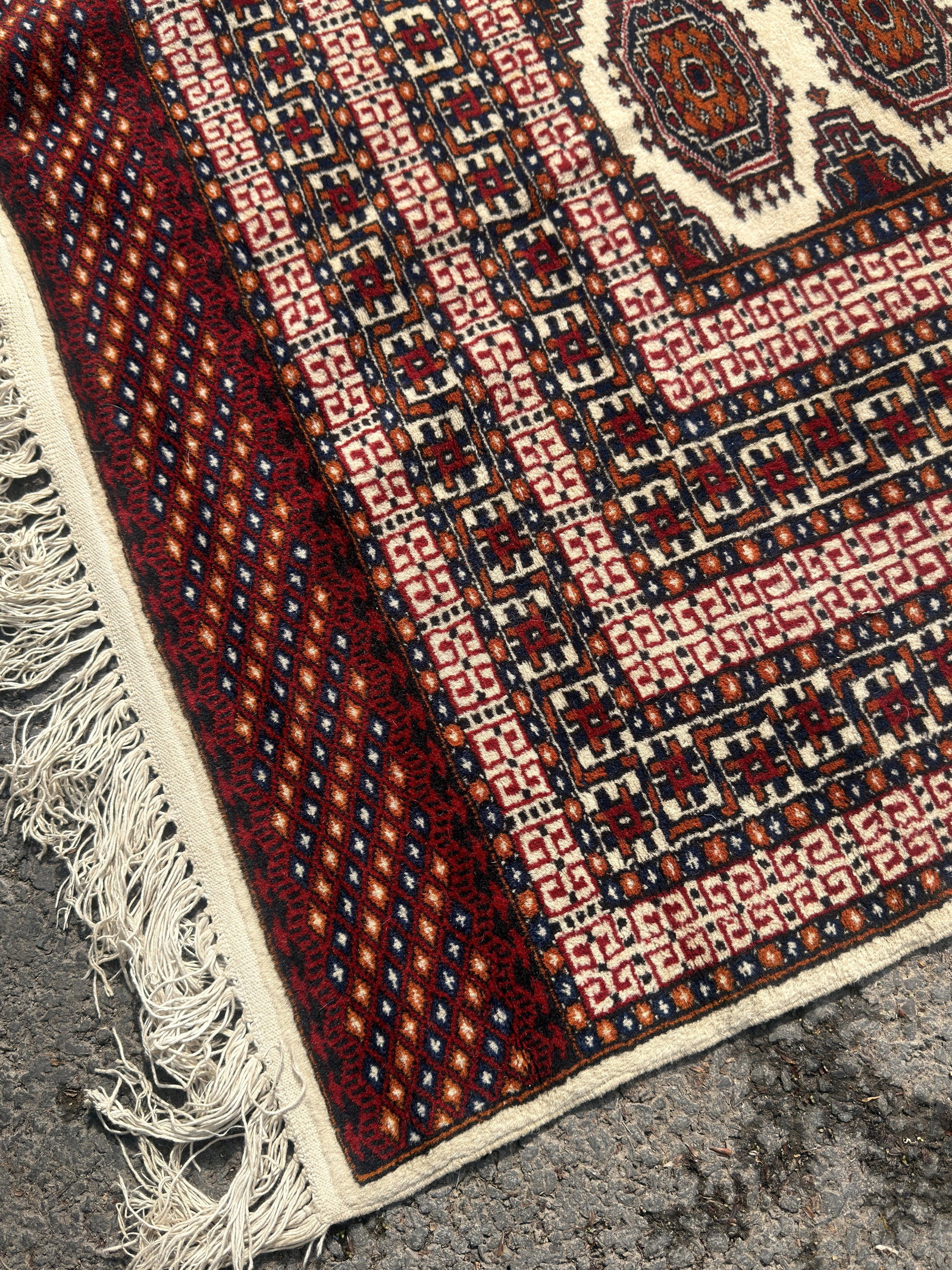 A BOKHARA WOOL CARPET - 7