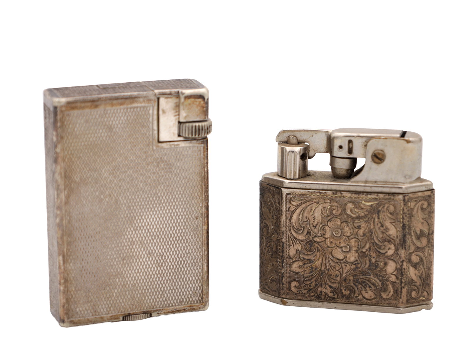 A DUNHILL LIGHTER AND A FRENCH PETROL LIGHTER (1 of 4)