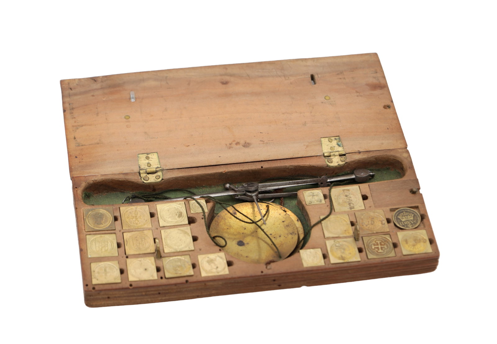 A RARE LATE 17TH CENTURY CASED COIN SCALES WITH BRASS WEIGHTS (1 of 6)