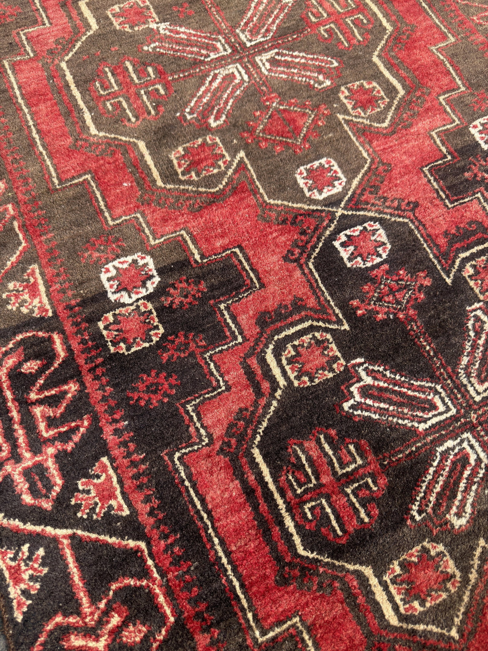 A PERSIAN WOOL CARPET - 4