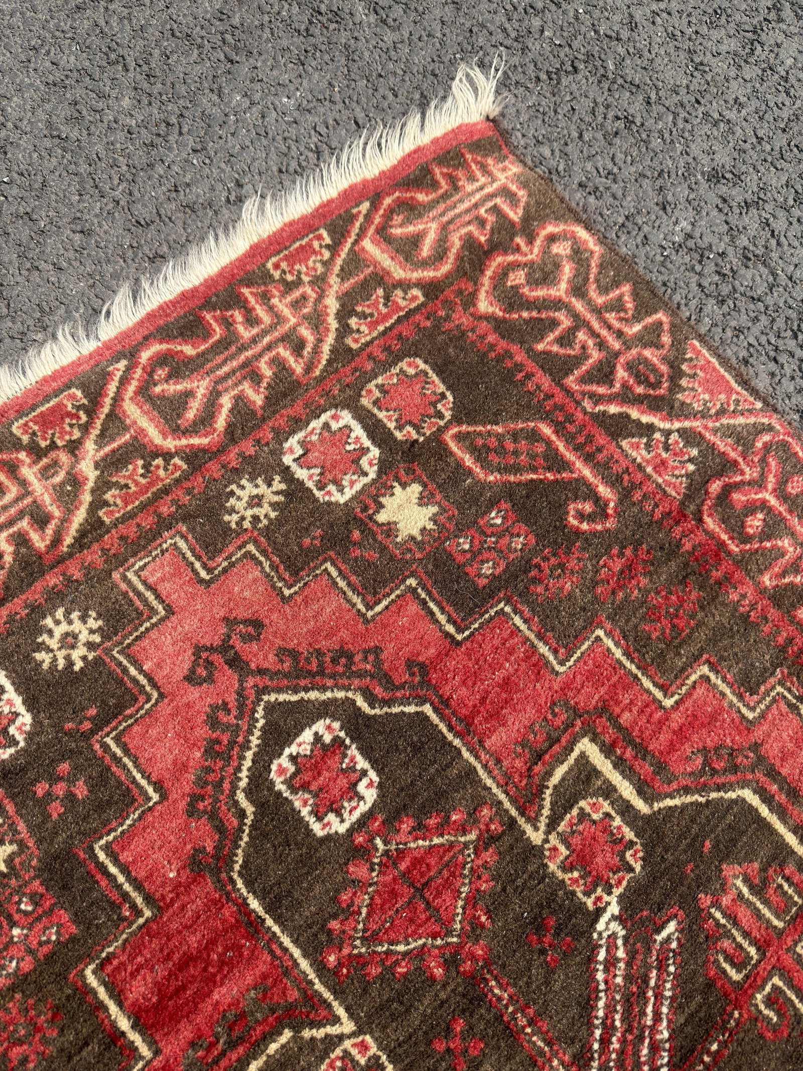 A PERSIAN WOOL CARPET - 6