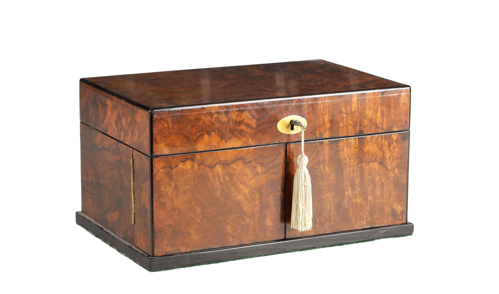 A 19TH CENTURY FIGURED WALNUT GAMES COMPENDIUM (1 of 15)