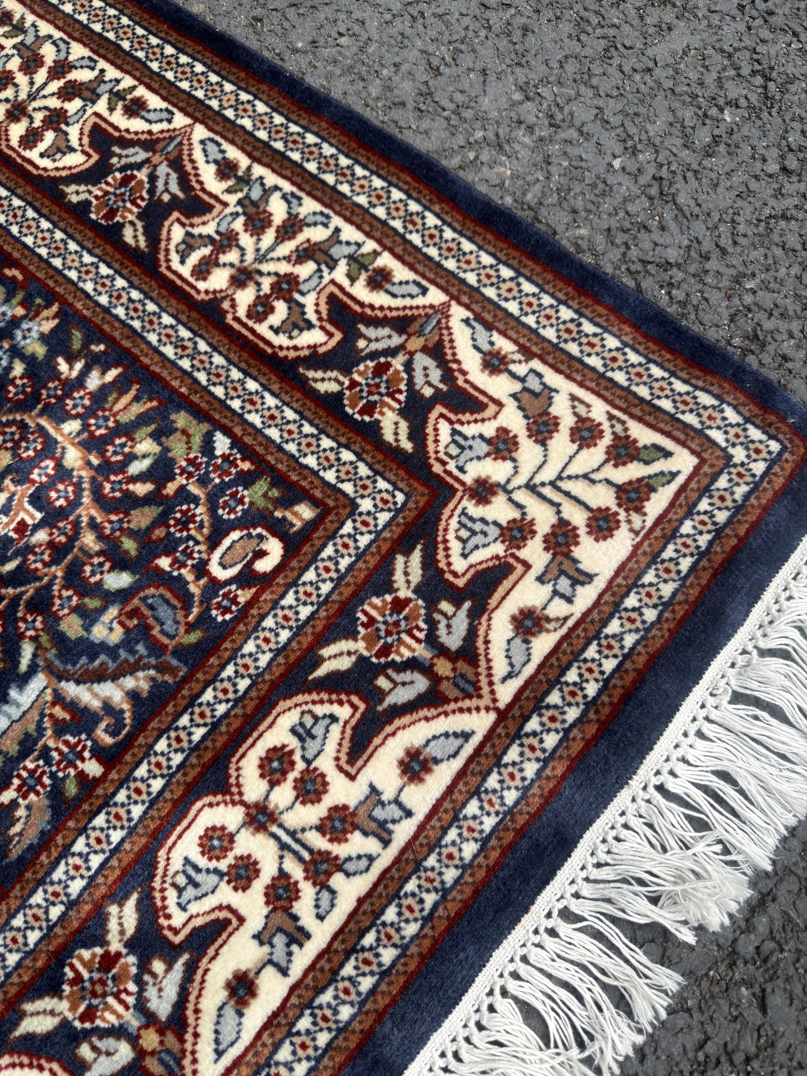 A PERSIAN TABRIZ MAHI CARPET - 3