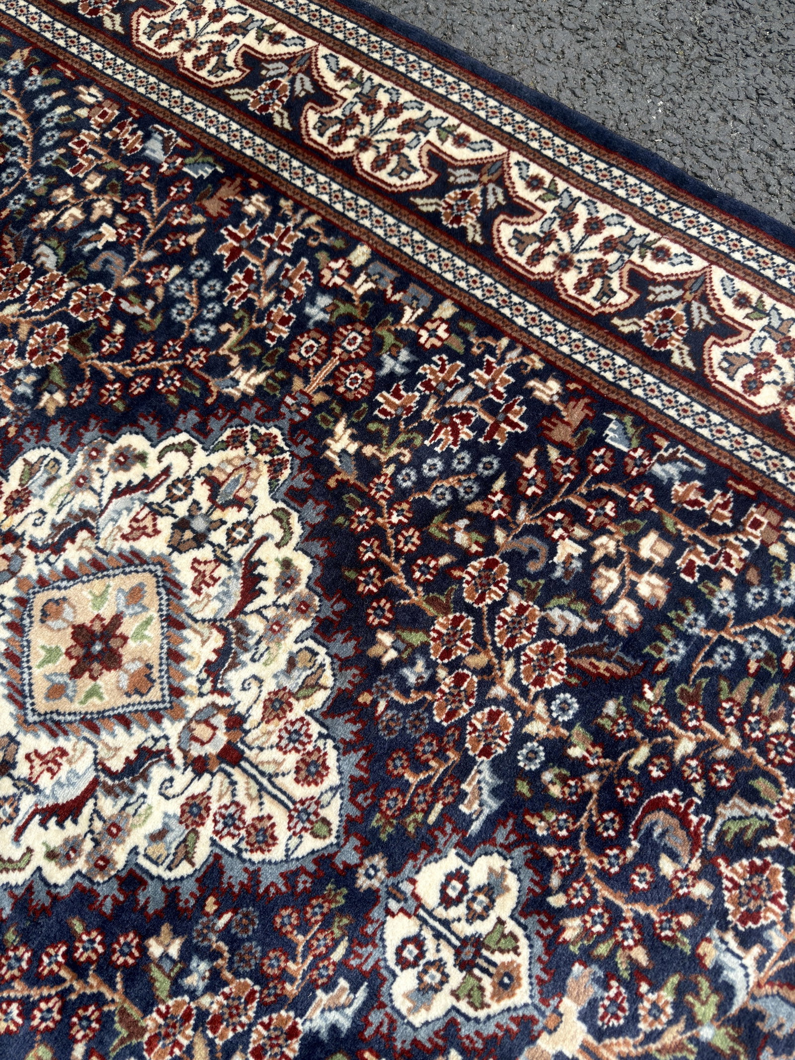 A PERSIAN TABRIZ MAHI CARPET - 4