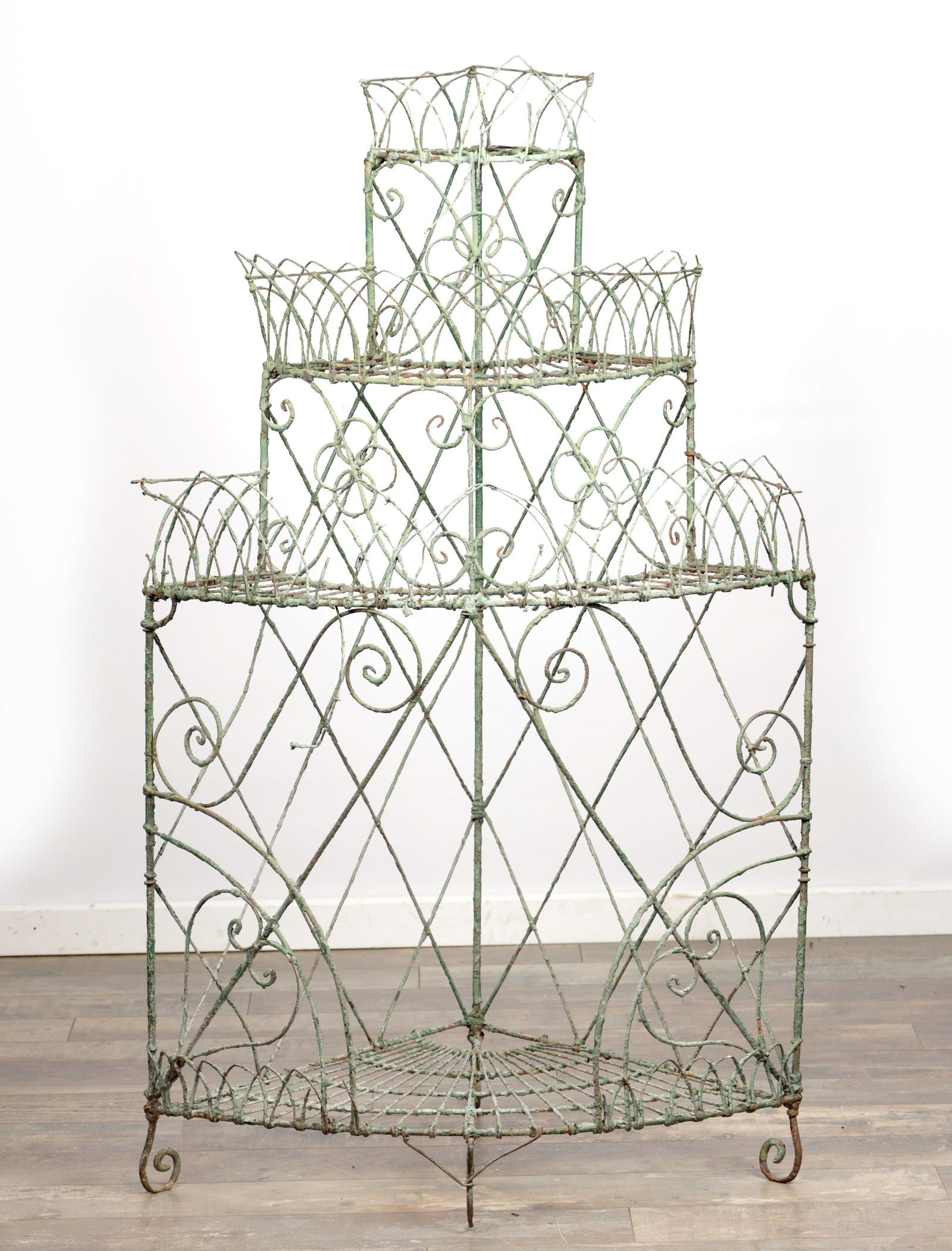 Iron garden stand (1 of 6)