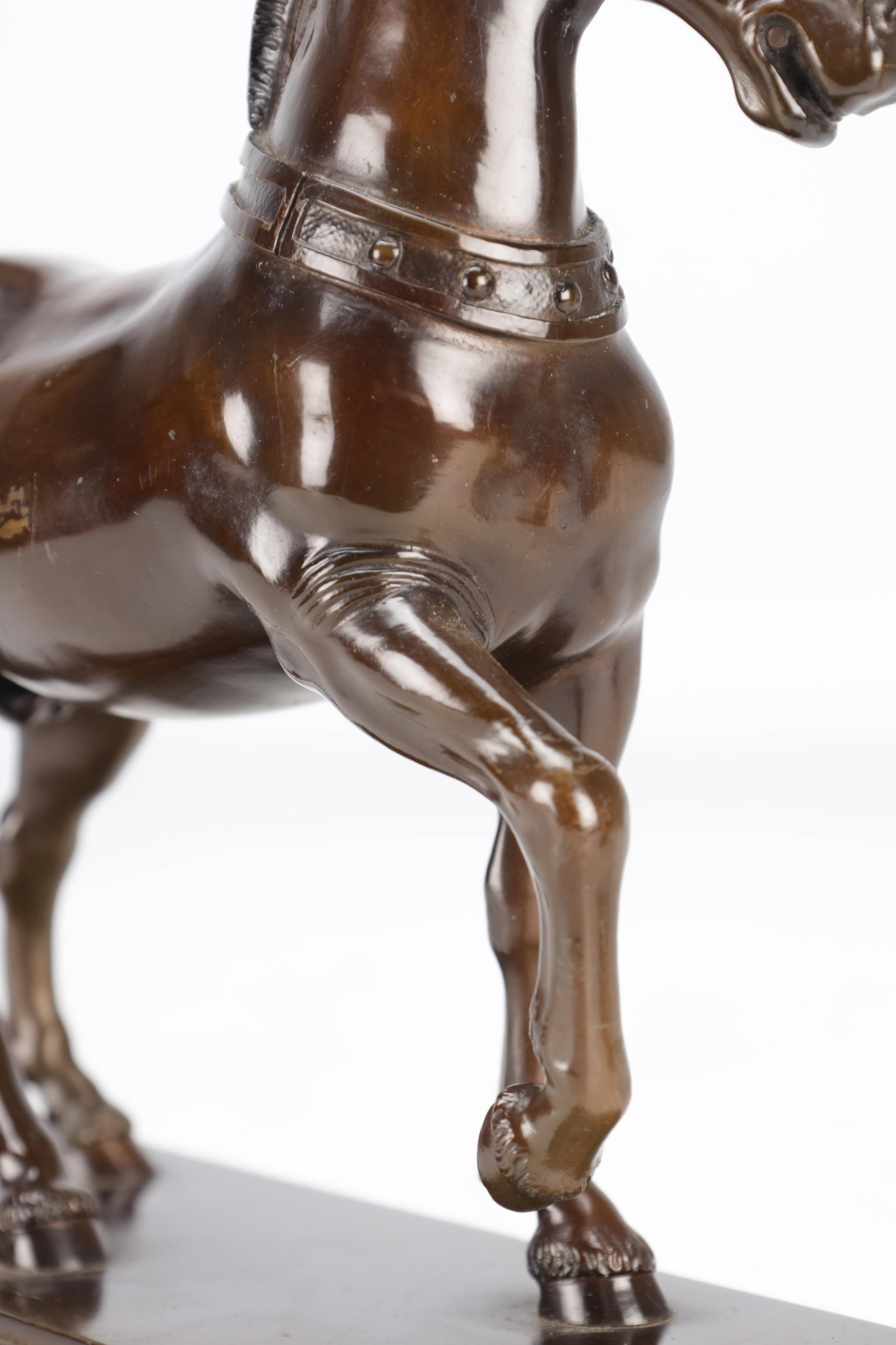 A PATINATED BRONZE HORSE ON A STEPPED RECTANGULAR BASE - 5